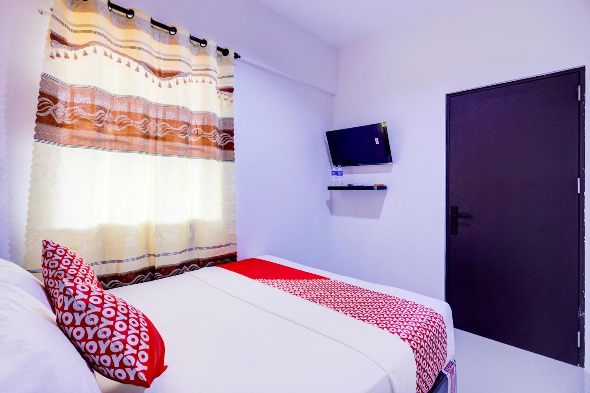 Super Oyo Capital O 93076 Batam Backpacker Guesthouse 2 Pembunuh المظهر الخارجي الصورة