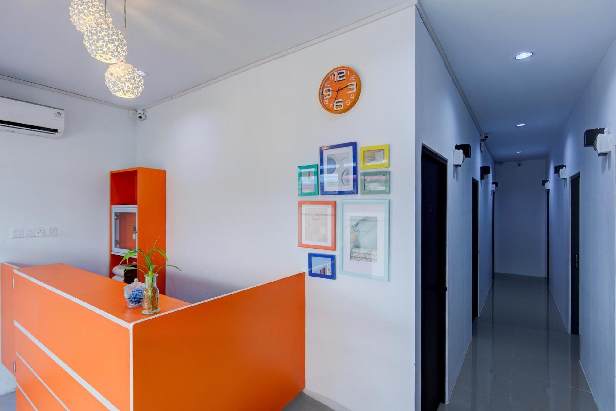 Super Oyo Capital O 93076 Batam Backpacker Guesthouse 2 Pembunuh المظهر الخارجي الصورة