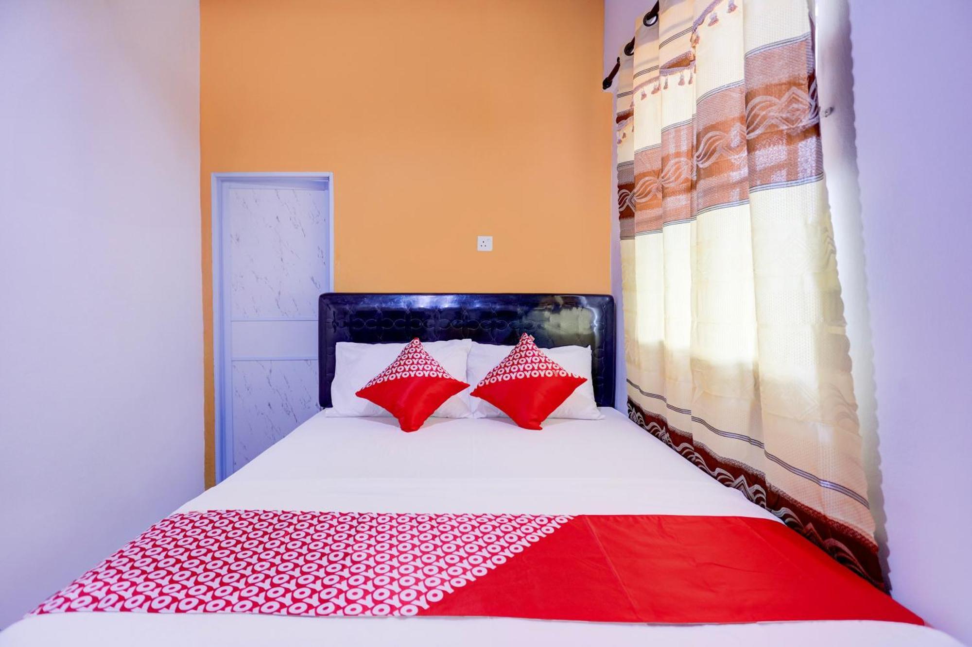 Super Oyo Capital O 93076 Batam Backpacker Guesthouse 2 Pembunuh المظهر الخارجي الصورة